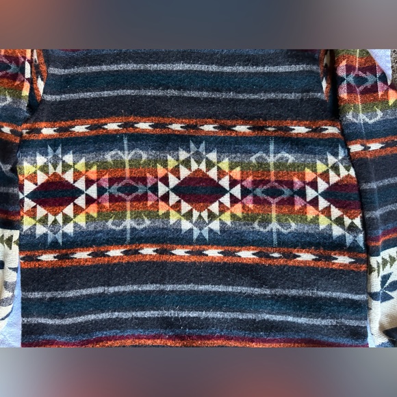 Native print zip up - Picture 11 of 11